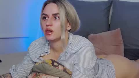 Foxy Kimmi online show from 6, 4, 2026