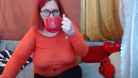 Snapshot of foxydesiree chatting on 3, 5, 2026 foxydesiree online show from 3, 5, 2026