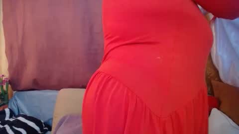 Snapshot of foxydesiree chatting on 8, 5, 2026 foxydesiree online show from 8, 5, 2026