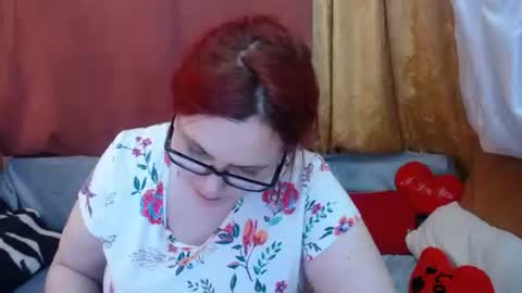 Snapshot of foxydesiree chatting on 11, 5, 2026 foxydesiree online show from 11, 5, 2026