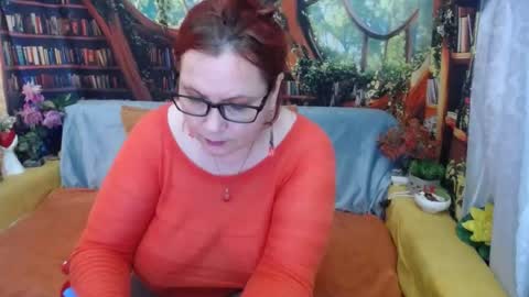 Snapshot of foxydesiree chatting on 15, 6, 2026 foxydesiree online show from 15, 6, 2026