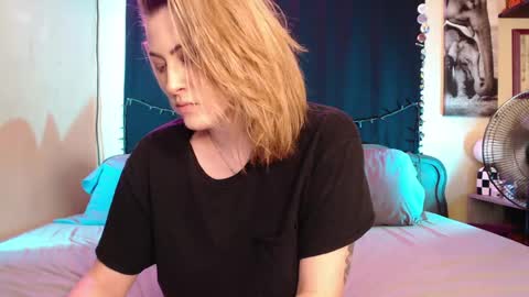Snapshot of foxymalloryknoxy69 chatting on 31, 5, 2026 Mallory Koxx online show from 31, 5, 2026