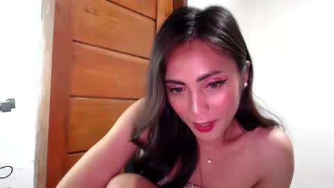 Snapshot of foxytheaxxx chatting on 1, 4, 2026 Thea online show from 1, 4, 2026