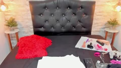 Snapshot of francesca_bbw chatting on 10, 5, 2026 online show from 10, 5, 2026