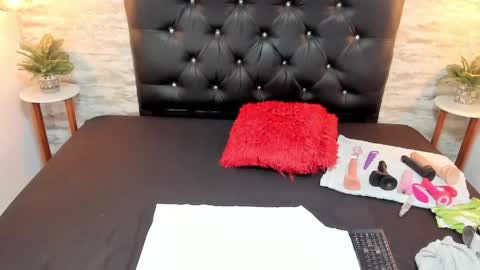 Snapshot of francesca_bbw chatting on 29, 5, 2026 online show from 29, 5, 2026