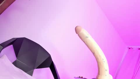 Snapshot of francescasuzett_ chatting on 1, 3, 2026 francesca online show from 1, 3, 2026