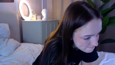 Snapshot of francessmason chatting on 26, 2, 2026 Marybrown eye Katy gray eye online show from 26, 2, 2026