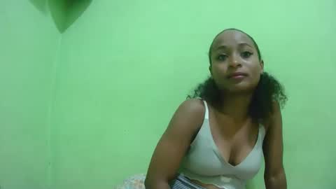 Snapshot of francine925426 chatting on 13, 3, 2026 francine925426 online show from 13, 3, 2026