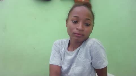 Snapshot of francine925426 chatting on 21, 3, 2026 francine925426 online show from 21, 3, 2026