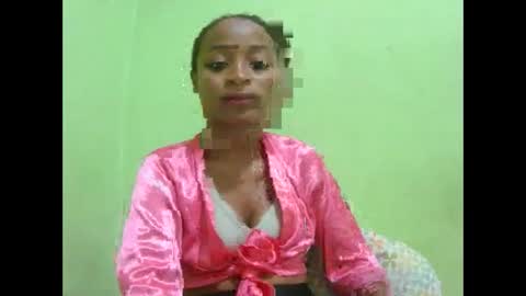 Snapshot of francine925426 chatting on 4, 4, 2026 francine925426 online show from 4, 4, 2026