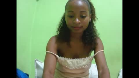 Snapshot of francine925426 chatting on 30, 4, 2026 francine925426 online show from 30, 4, 2026