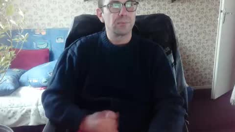 Snapshot of franck143544 chatting on 15, 12, 2025 franck143544 online show from 15, 12, 2025