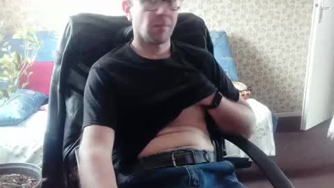 Snapshot of franck143544 chatting on 10, 2, 2026 franck143544 online show from 10, 2, 2026