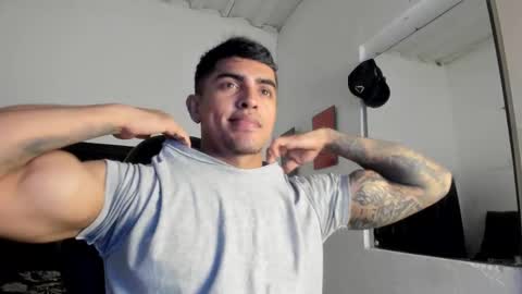 Snapshot of franco_ruiz_ chatting on 16, 2, 2025 franco online show from 16, 2, 2025