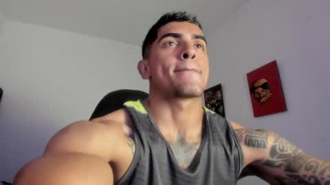 Snapshot of franco_ruiz_ chatting on 8, 3, 2026 franco online show from 8, 3, 2026