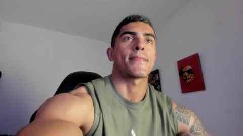 Snapshot of franco_ruiz_ chatting on 1, 4, 2026 franco online show from 1, 4, 2026