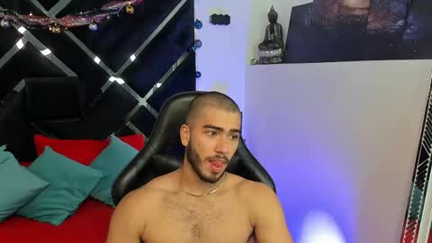 Snapshot of francobanderas1 chatting on 16, 12, 2025 FRANCO online show from 16, 12, 2025