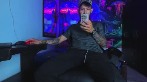 frankdanielsmolano online show from 12, 4, 2026