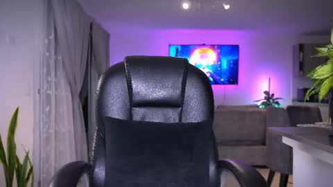 Frank Farrell. Hey remember to give me a thumbs up Ty online show from 18, 2, 2026