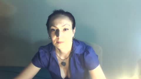 frankieteasing online show from 25, 6, 2026
