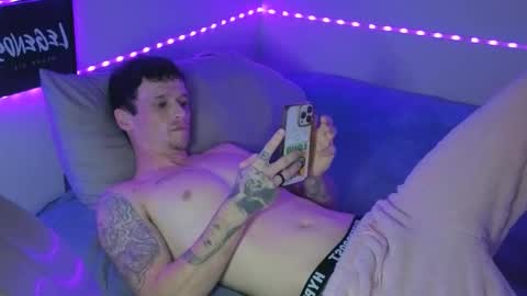 Snapshot of frankoafterdark chatting on 11, 9, 2025 Franco online show from 11, 9, 2025