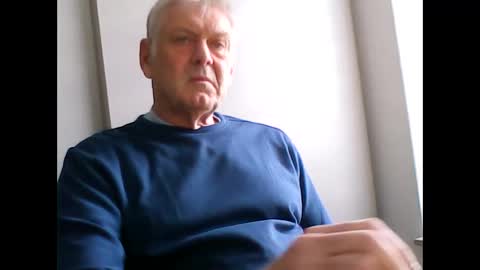 Snapshot of frannkboy61 chatting on 18, 5, 2026 frannkboy61 online show from 18, 5, 2026