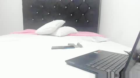 franyjuly online show from 9, 1, 2025