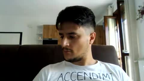 Snapshot of fraromeo2 chatting on 18, 4, 2026 fraromeo2 online show from 18, 4, 2026