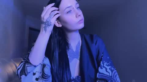 Snapshot of frau_basted chatting on 15, 1, 2025 mistress Bastet and  mintcola online show from 15, 1, 2025