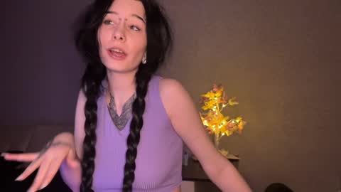 Snapshot of frau_basted chatting on 31, 1, 2025 mistress Bastet and  mintcola online show from 31, 1, 2025