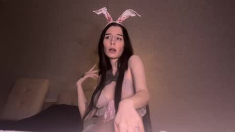Snapshot of frau_basted chatting on 3, 2, 2025 mistress Bastet and  mintcola online show from 3, 2, 2025