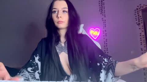 Snapshot of frau_basted chatting on 19, 2, 2025 mistress Bastet and  mintcola online show from 19, 2, 2025
