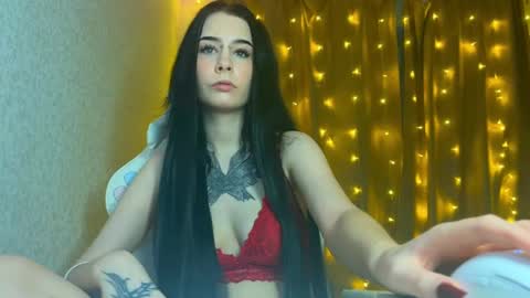 Snapshot of frau_basted chatting on 22, 2, 2025 mistress Bastet and  mintcola online show from 22, 2, 2025