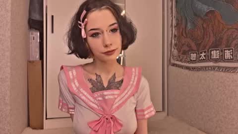 Snapshot of frau_basted chatting on 18, 10, 2025 mistress Bastet and  mintcola online show from 18, 10, 2025
