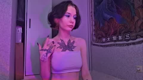Snapshot of frau_basted chatting on 20, 10, 2025 mistress Bastet and  mintcola online show from 20, 10, 2025