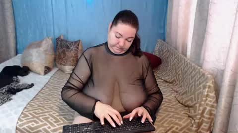 Snapshot of frau_becky chatting on 17, 12, 2024 frau_becky online show from 17, 12, 2024