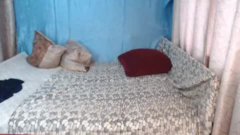 frau_becky online show from 24, 11, 2025