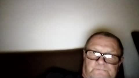 Wolfi online show from 26, 10, 2025