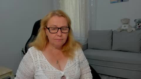 Snapshot of fraumartha chatting on 17, 7, 2026 FrauMartha online show from 17, 7, 2026