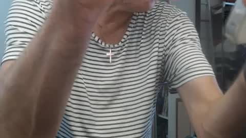 Snapshot of fravka chatting on 8, 7, 2026 fravka online show from 8, 7, 2026