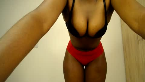 Snapshot of freaky_ass chatting on 14, 6, 2026 Berry online show from 14, 6, 2026