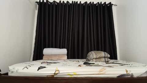 Snapshot of freaky_bunnies chatting on 7, 2, 2026 freaky_bunnies online show from 7, 2, 2026