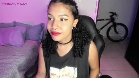Lia Gomez online show from 8, 1, 2025