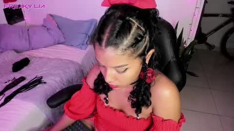Lia Gomez online show from 16, 2, 2025