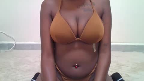 freaky_shade online show from 25, 3, 2026