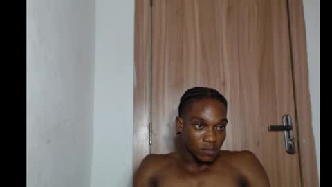 Snapshot of freakyslut30 chatting on 5, 3, 2025 freakyslut30 online show from 5, 3, 2025