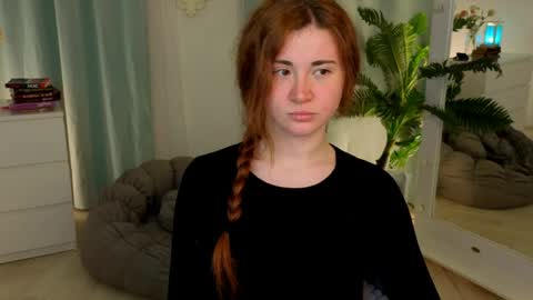 Snapshot of freckle_diyana chatting on 1, 6, 2026 Diyana online show from 1, 6, 2026