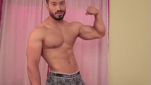 Snapshot of freddsexxx chatting on 18, 4, 2026 FredSeXXX online show from 18, 4, 2026