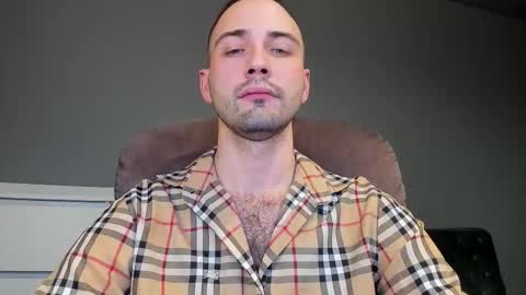 Snapshot of free_man___ chatting on 26, 11, 2025 Andrew online show from 26, 11, 2025