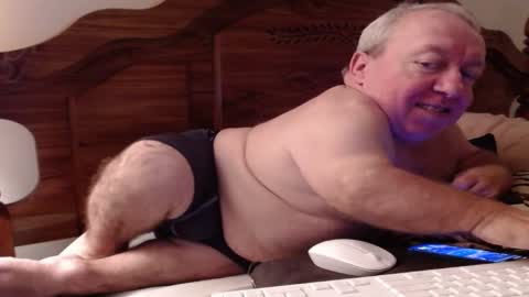 Cute Lil Man online show from 23, 10, 2025